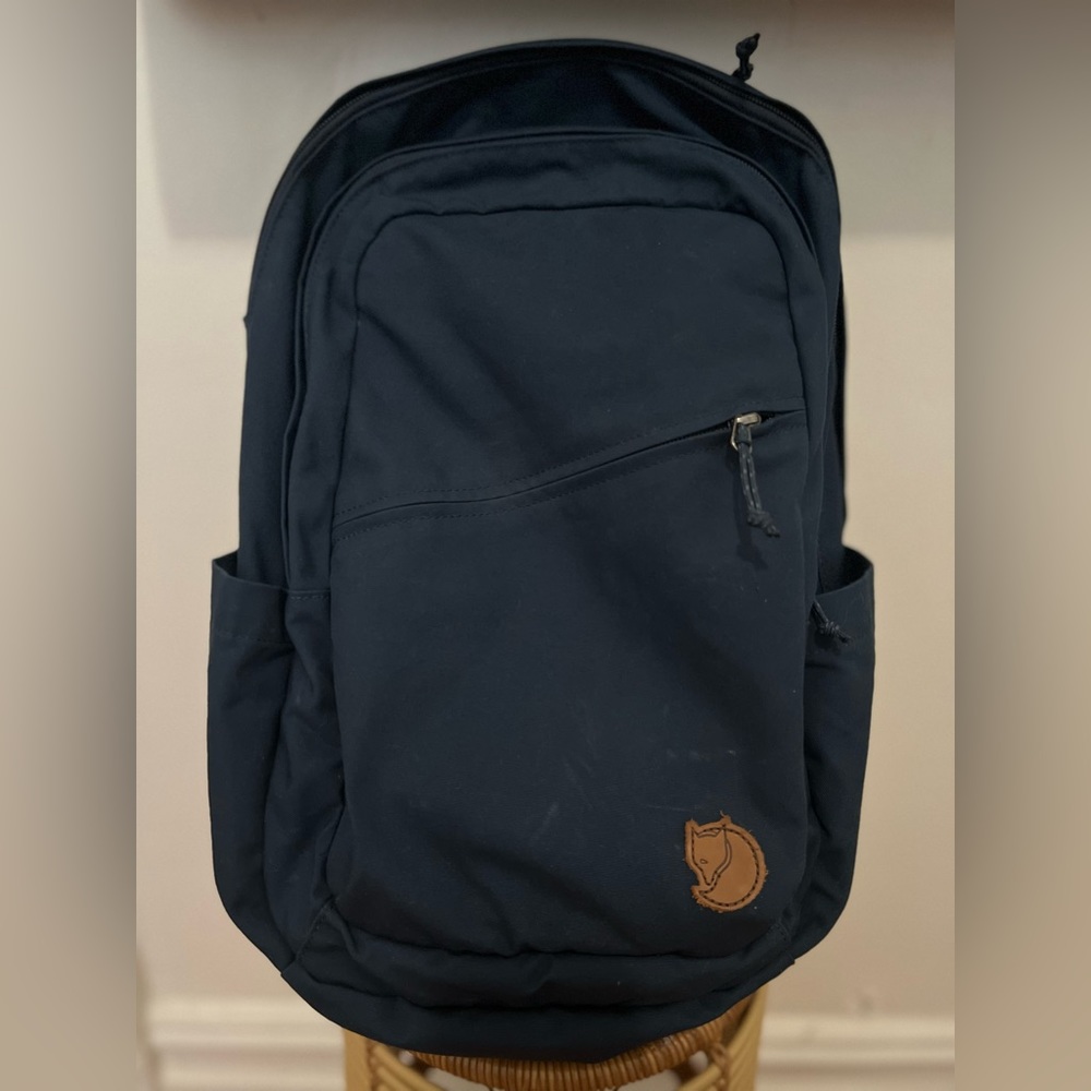Fjallraven Kanken Raven 28L Backpack Navy